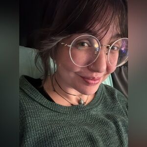 Meet your Posher, Hannah